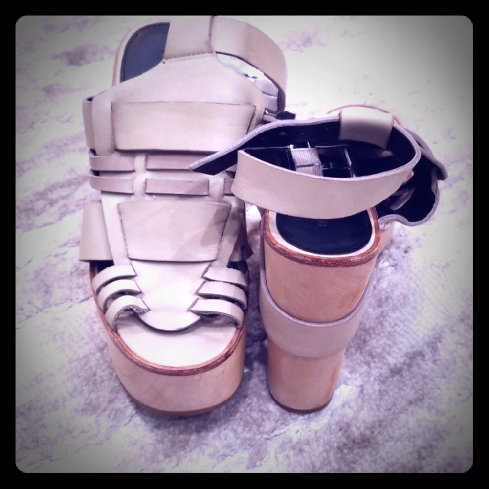 rebecca minkoff taupe wooden wedge size 6